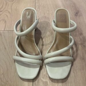 DV by Dolce Vita Myla 2” Heel